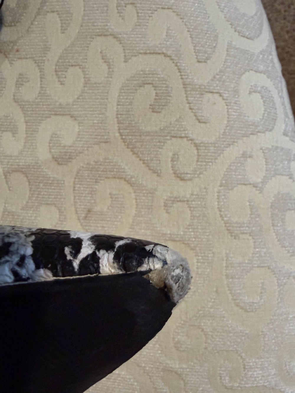 Snake-Print Pointed Mules - Picture 4 of 5